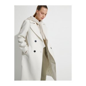 Koton dlhý oversize razený kabát, dvojradový, na gombíky s vreckom.