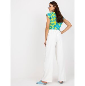 White wide trousers with pockets