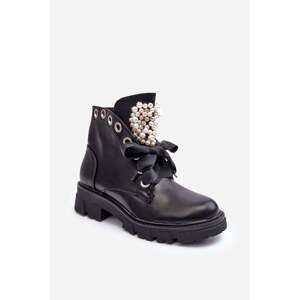 Leather trimmed low heeled boots, black Binga