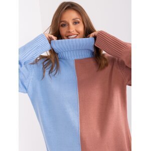 Blue and off-pink two-tone turtleneck
