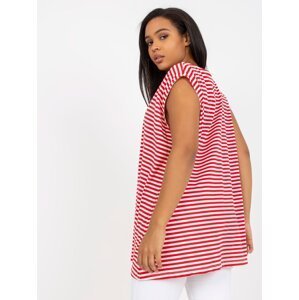 Loose larger size top in white and red
