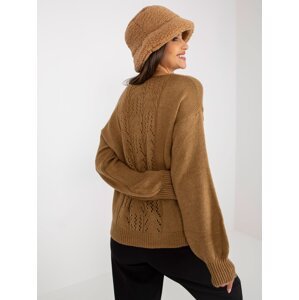 OCH BELLA thin camel classic sweater with V-neck