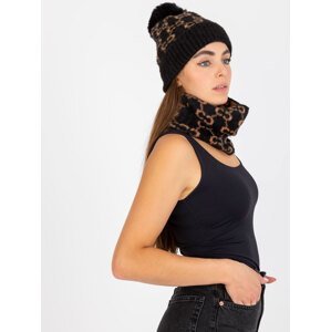 Women's winter cap of black and camel pattern