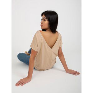 Basic beige T-shirt made of fire cotton