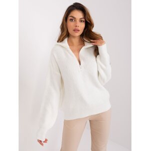 Women's oversize turtleneck sweater Ecru