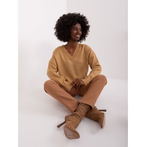 Camel long classic sweater with cuffs