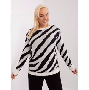 White and black casual plus size with cuffs
