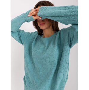 Classic mint sweater with long sleeves