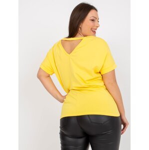 Yellow T-shirt plus sizes with patch