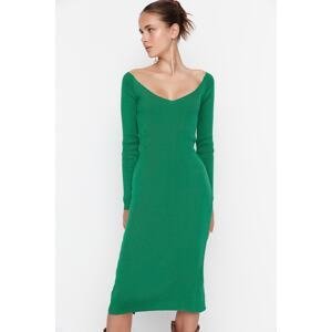 Trendyol Green Back detailné svetrové šaty