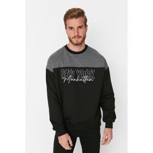Trendyol Men's Black Oversize Fit Long Sleeve Crew Neck Paneled Printed Sweatshirt