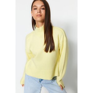 Trendyol žltý basic mäkký textúrovaný stojaci golier s rozparkom na koncoch rukávov, pletený sveter