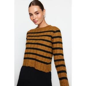 Trendyol Camel Pruhovaný pletený sveter s mäkkou textúrou