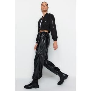Trendyol čierny vysoký pás elastický pás jogger faux kožené tkané nohavice