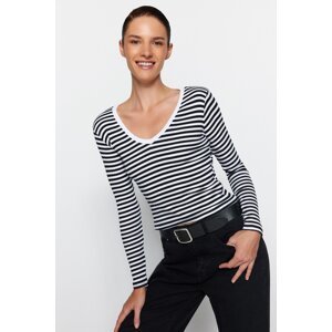 Trendyol Black Striped Ribbed V-Neck Fitted Long Sleeve Crop Stretchy Knitted Blouse