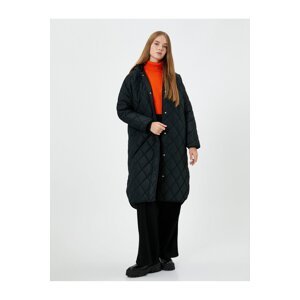 Koton prešívaný dlhý kabát s kapucňou