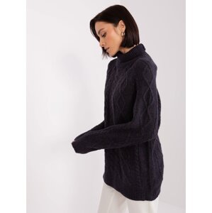 Black loose sweater with cables