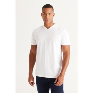 AC&Co / Altınyıldız Classics pánska biela 100% bavlna slim fit tričko s úzkym výstrihom do V s krátkym rukávom