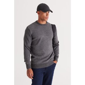 AC&Co / Altınyıldız Classics Men's Anthracite-gray Melange Standard Fit Normal Cut Crew Neck Honeycomb Patterned Knitwear Sweater.