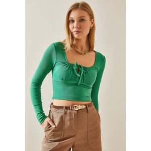 XHAN Green U Neck Laced Camisole Crop Blouse