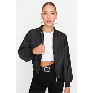 Trendyol Black oversize tričko detailný nepremokavý bomber bundový kabát