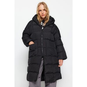 Trendyol Black oversize vodoodpudivý vodoodpudivý kabát dlhý nafukovací kabát