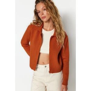 Trendyol oranžový mäkký textúrovaný pletený sveter na zips