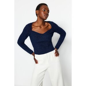 Trendyol Navy Blue Shimmer detailný pletený sveter