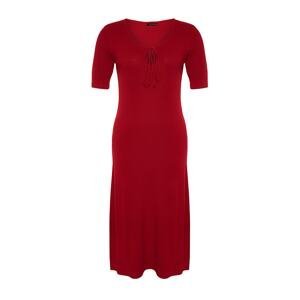 Trendyol Curve červené predné detailné svetrové šaty