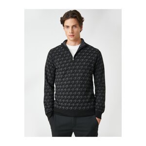 Koton Knitwear Zippered Sweater High Collar Houndstooth Detailed