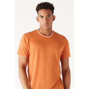 AC&Co / Altınyıldız Classics Men's Orange Slim Fit Slim Fit Crew Neck Linen Look Short Sleeved T-Shirt.