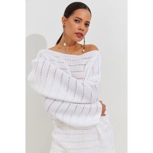 Cool & Sexy Women's White Spanish Sleeve Openwork Knitwear Long Blouse