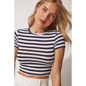 Happiness İstanbul Women's Black and White Striped Crop Knitted T-Shirt