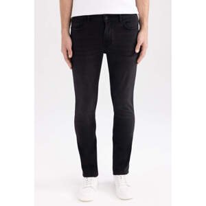 DEFACTO Pedro Slim Fit Jeans