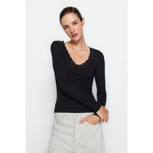 Trendyol Black V-Neck Lace Detail Ribbed Fitted/Situated Cotton Stretch Knit Blouse
