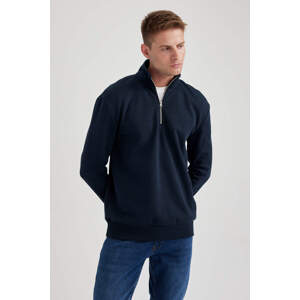 DEFACTO Comfort Fit Sweatshirt