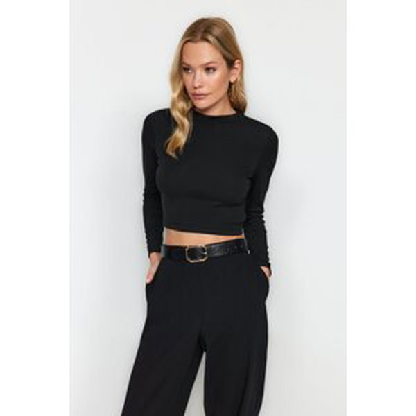 Trendyol Black Premium Soft Fabric Fitted Crop Stretchy Knitted Blouse