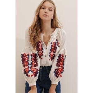 Trend Alaçatı Stili Women's Ecru Crew Neck Embroidered Cotton Blouse