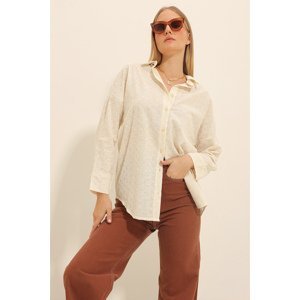 Trend Alaçatı Stili Women's Cream Laced Oversize Shirt
