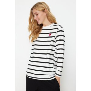 Trendyol White Single Jersey Striped Heart Embroidered Long Sleeve Knitted Tunic T-shirt