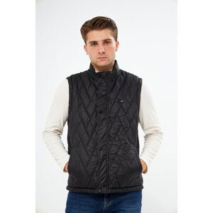 River Club Men's Water and Windproof High Neck Quilted Patterned Vest