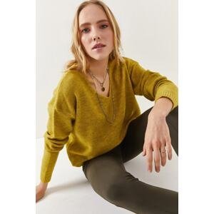 Olalook Women's Oil Green V-Neck Soft Textured Knitwear Sweater