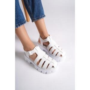 Capone Outfitters Capone Women's Thick-soled Gladiator White Sandals