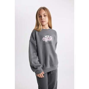 DEFACTO Girl Oversize Fit Soft Fuzzy Thick Fabric Sweatshirt