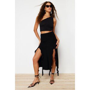 Trendyol Black Slit and Ruffle Detail Maxi Skirt