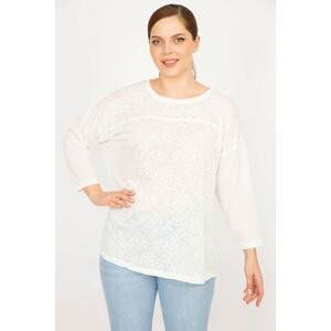 Şans Women's Plus Size Bone Front Patterned Flocked Fabric Capri Sleeve Tunic