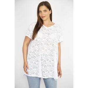 Şans Women's White Large Size Perforated Fabric V-Neck Short Sleeve Blouse