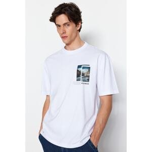 Trendyol White Relaxed Fit Crew Neck Short Sleeve Landscape Printed T-Shirt