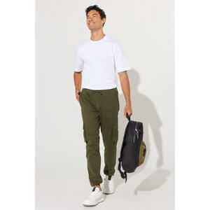 AC&Co / Altınyıldız Classics Men's Khaki Elasticated Waist And Legs, Slim Fit Slim Fit Slim Fit Cargo Pocket Cotton Flexible Trousers.