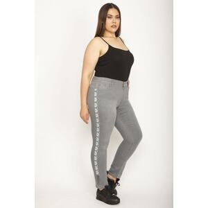 Şans Women's Plus Size Gray 5 Pocket Lycra Jeans With Side Stripes And Chain Detail On The Leg